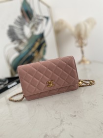  Handbag  Chanel 81133  size  19 cm