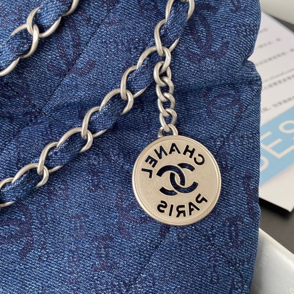  Handbag   Chanel  AS3261 size  39×42×8 cm