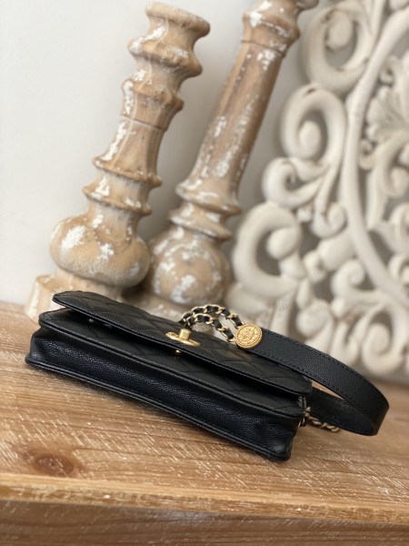 Handbag   Chanel AP81204 size  19 cm