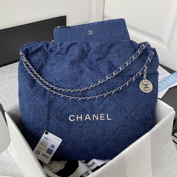 Handbag   Chanel  AS3261 size  39×42×8 cm