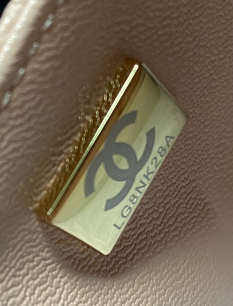  Handbag  Chanel  A01112  size  25.5*15.5*6.5 cm