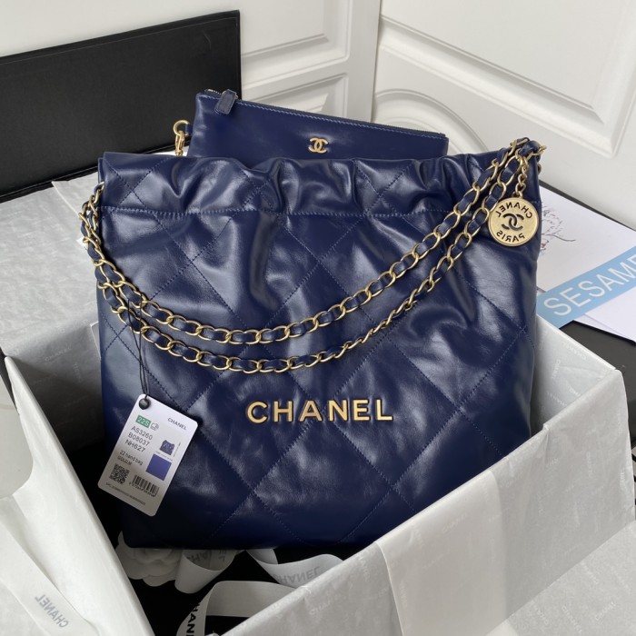  Handbag   Chanel  AS3260  size  35x37x7 cm