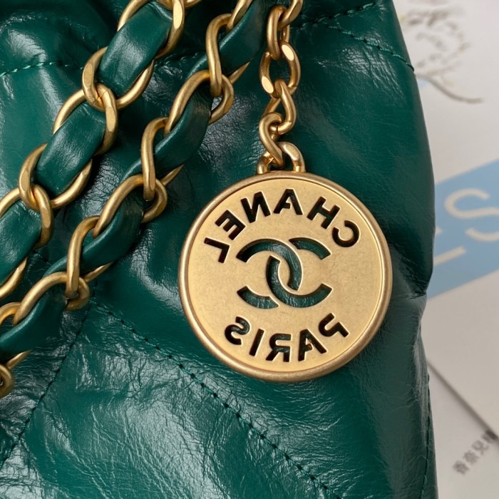  Handbag   Chanel  AS3260  size  35x37x7 cm