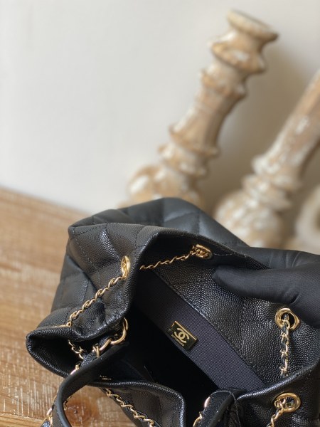  Handbag   Chanel  8309  size 20 cm