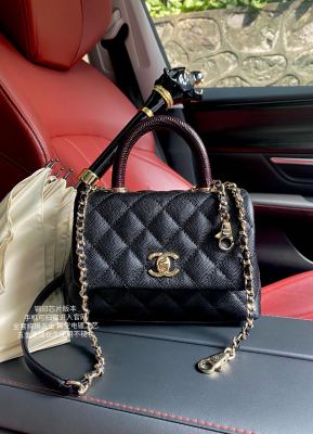 Handbag   Chanel  AS2215  size  𝟏𝟑*𝟏𝟗*𝟗 𝑐𝑚