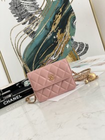  Handbag   Chanel  81135  size  12.5 9 2.5 cm