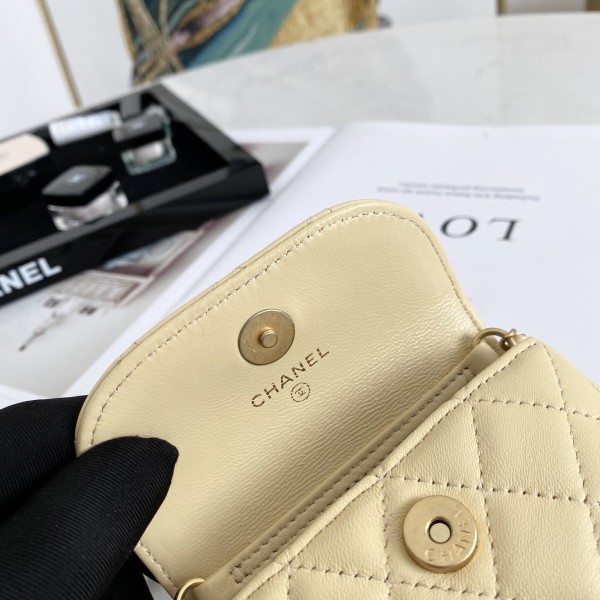 Handbag  Chanel  81462  size  9*10.5*2.5 cm