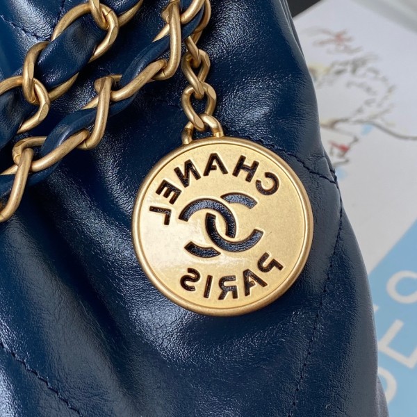  Handbag   Chanel  AS3261  size  39×42×8 cm