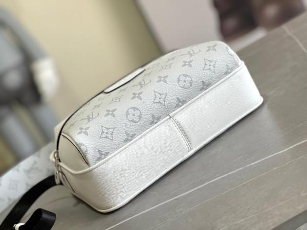 Handbag Louis Vuitton M30873 size 29.5x20x10.5 cm