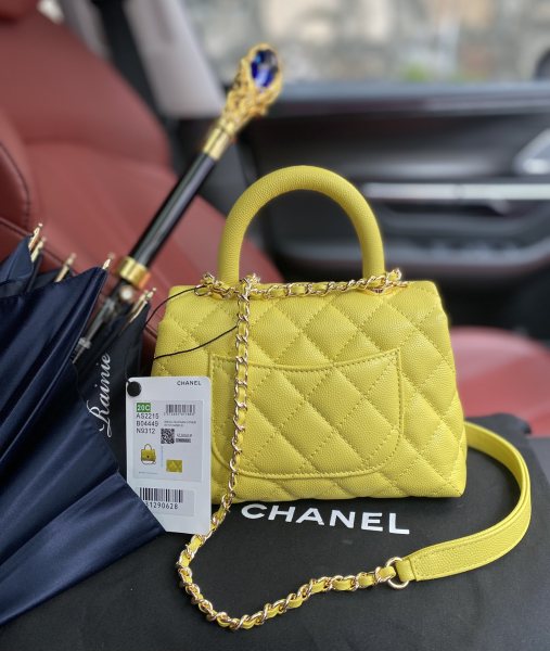  Handbag   Chanel   AS2215  size  𝟏𝟑*𝟏𝟗*𝟗 𝑐𝑚  