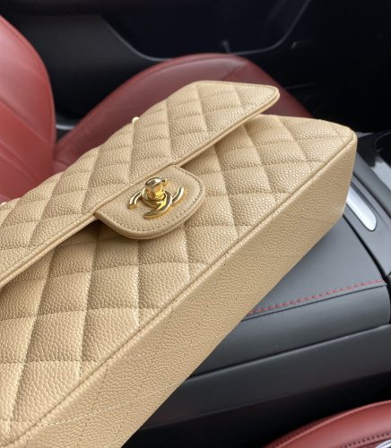  Handbag   Chanel  A01112  size 25.5*15.5*6.5 cm