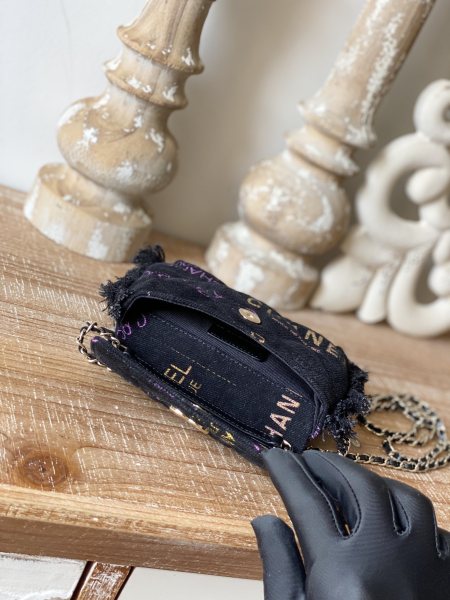  Handbag  Chanel  2623  size  14x10 cm