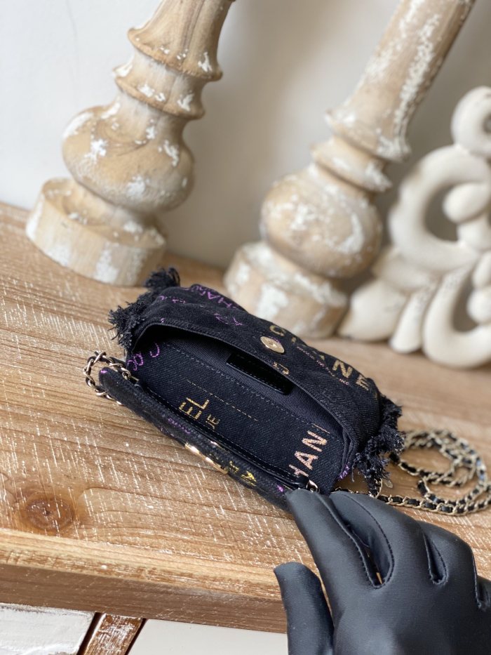  Handbag  Chanel  2623  size  14x10 cm