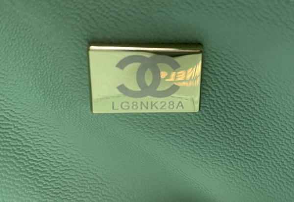  Handbag   Chanel  A01112  size  25.5*15.5*6.5 cm