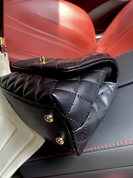  Handbag   Chanel  AS2215  size  𝟏𝟑*𝟏𝟗*𝟗 𝑐𝑚