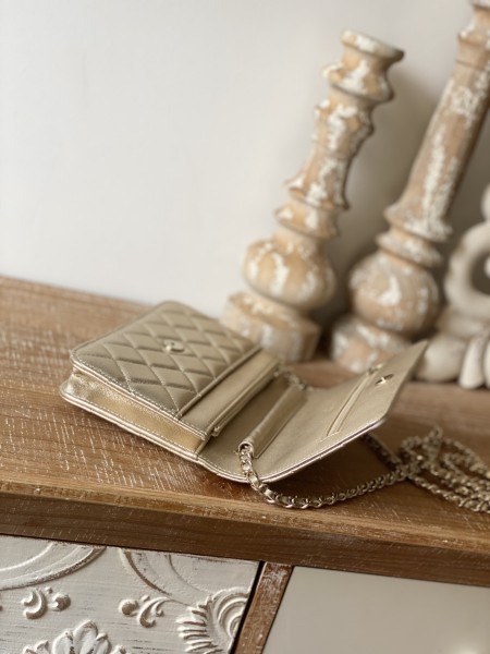  Handbag Chanel  0250  size  19 cm