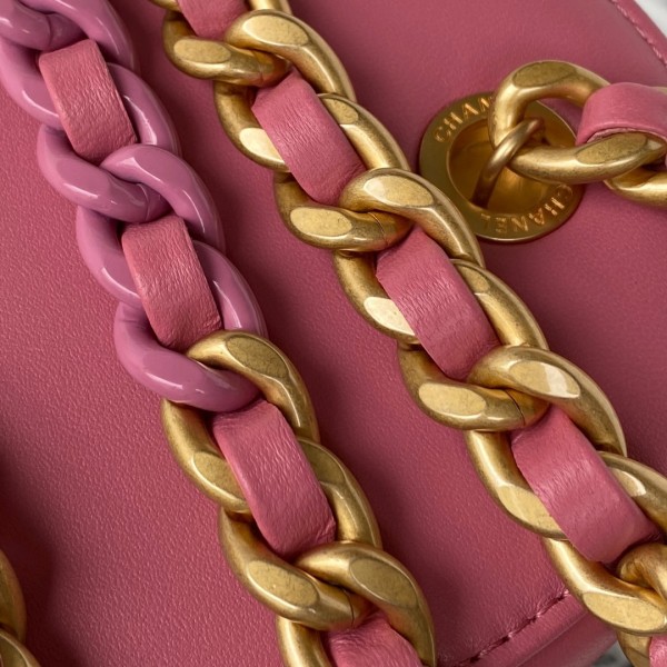  Handbag  Chanel AS3210  size  16x13x11 cm