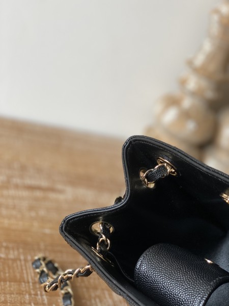  Handbag  Chanel  AS3176  size  16X15X9 cm