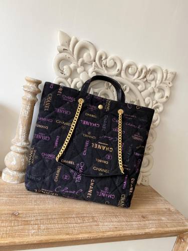  Handbag  Chanel 3128  size 51x43x3 cm