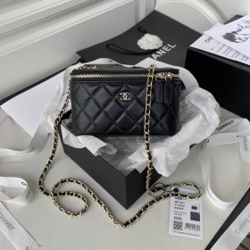 Handbag  Chanel AP1341  size  9.5x17x8 cm
