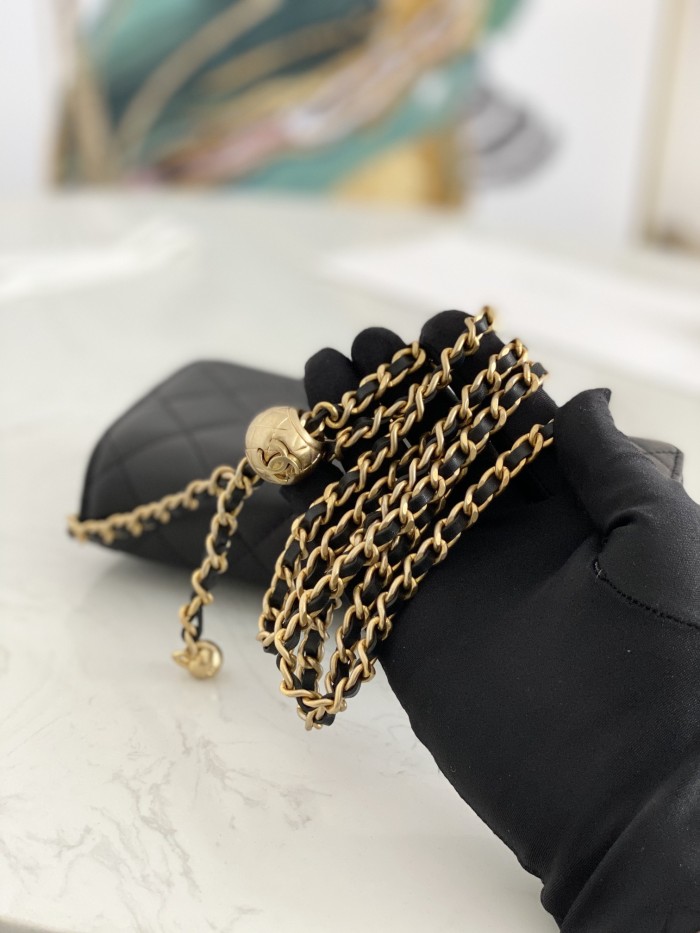  Handbag  Chanel  81133  size  19 cm