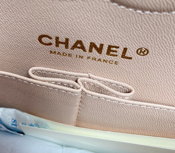  Handbag  Chanel  A01112  size  25.5*15.5*6.5 cm