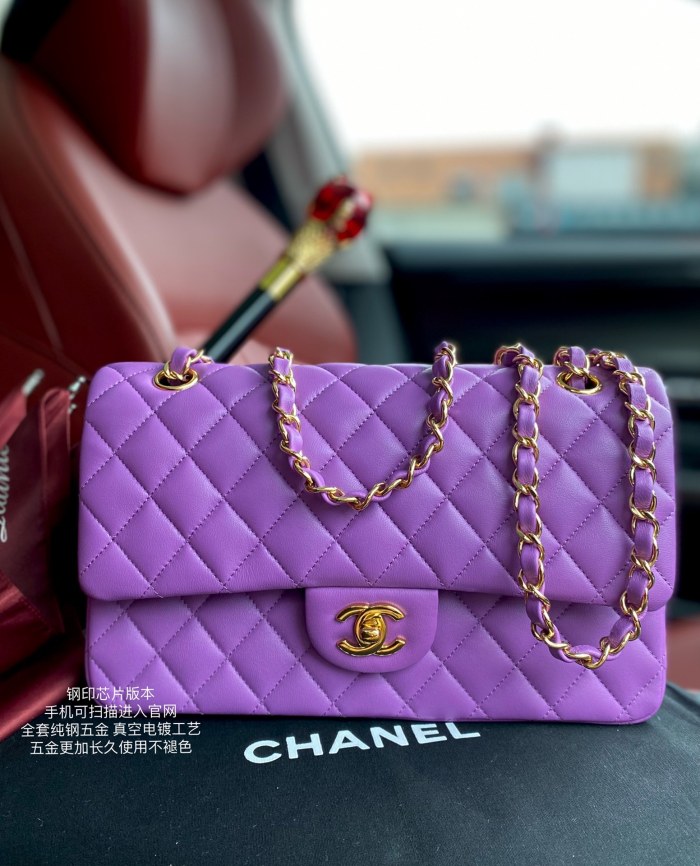  Handbag   Chanel   A01112  size  25.5*15.5*6.5  cm