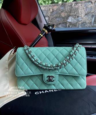  Handbag  Chanel  A01112  size  25.5*15.5*6.5  cm