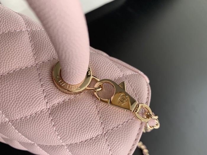  Handbag   Chanel  93925  size  24 cm