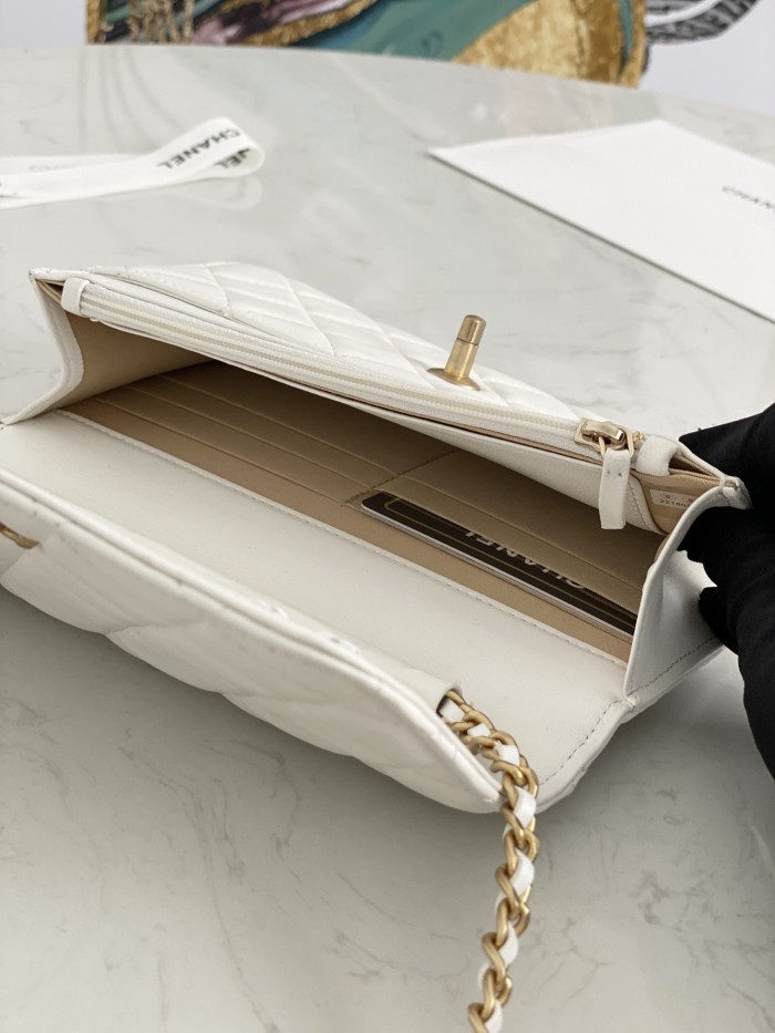  Handbag  Chanel  81133  size  19 cm