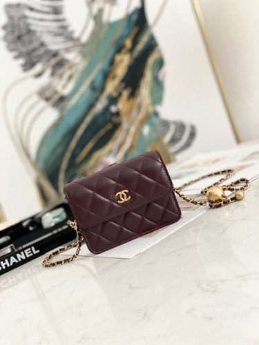  Handbag  Chanel 81135  size 12.5 9 2.5 cm