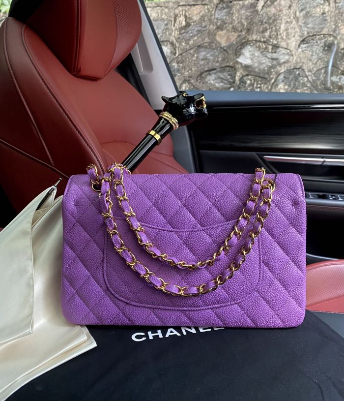  Handbag   Chanel  A01112  size 25.5*15.5*6.5 cm