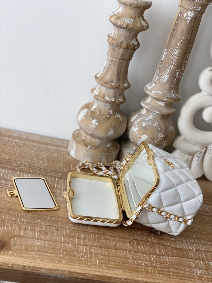 Handbag  Chanel  AP2717 size 9.5×11×8 cm