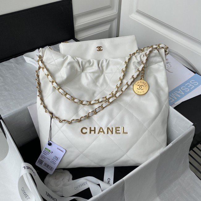  Handbag  Chanel  AS3260  size  35x37x7 cm