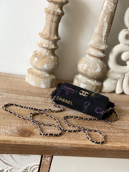  Handbag  Chanel  2623  size  14x10 cm