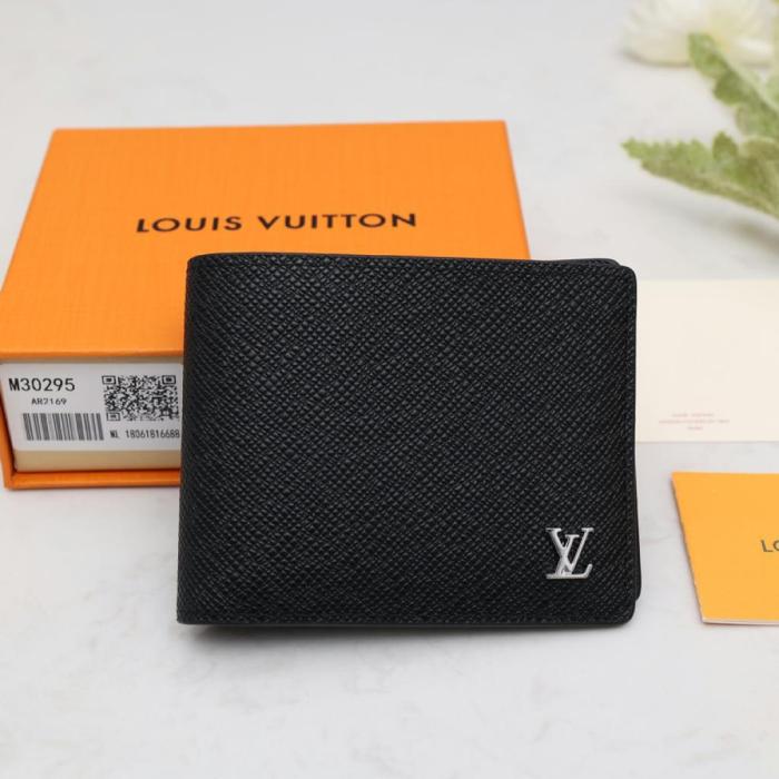 LOUIS VUITTON Multiple Cow Leather Wallet Men's Black M30295 size 11.5*1.5*9 cm
