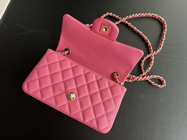  Handbag Chanel  size  20 cm