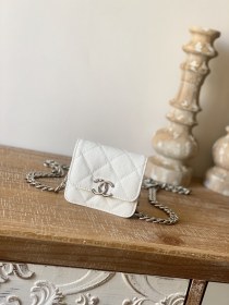  Handbag  Chanel  81198  size  8.5×9.7×6 cm