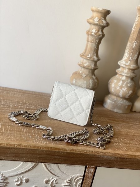  Handbag  Chanel  81198  size  8.5×9.7×6 cm