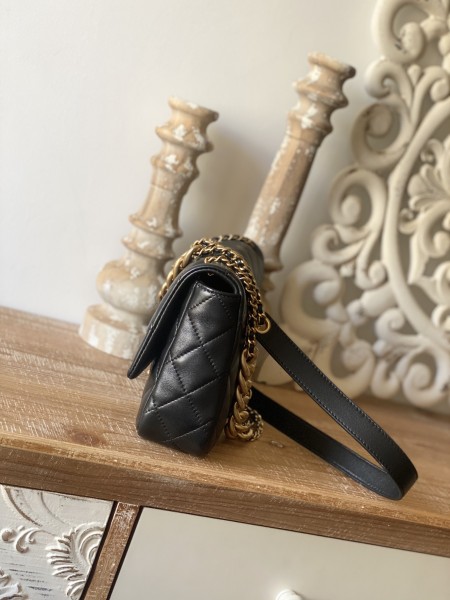  Handbag   Chanel  As3110  size  25*16*6.5 cm