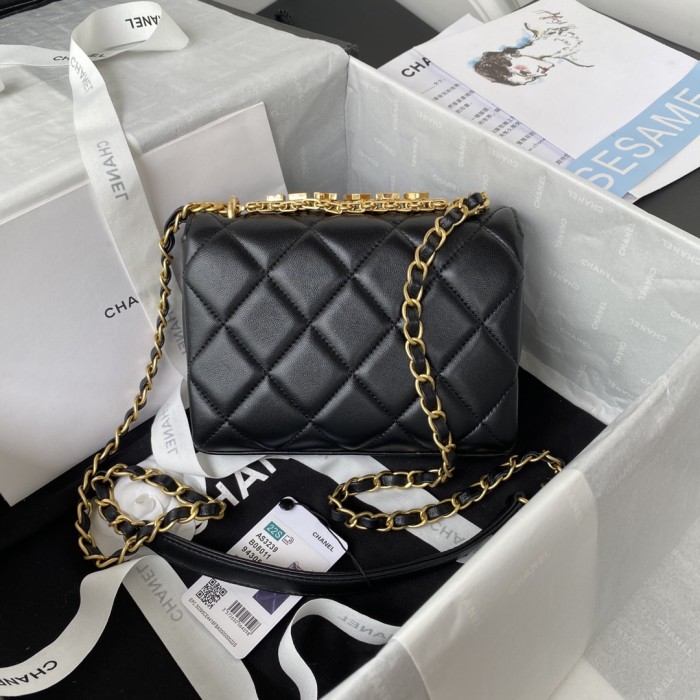  Handbag  Chanel AS3239  size  18*𝟭3*6 𝗰𝗺