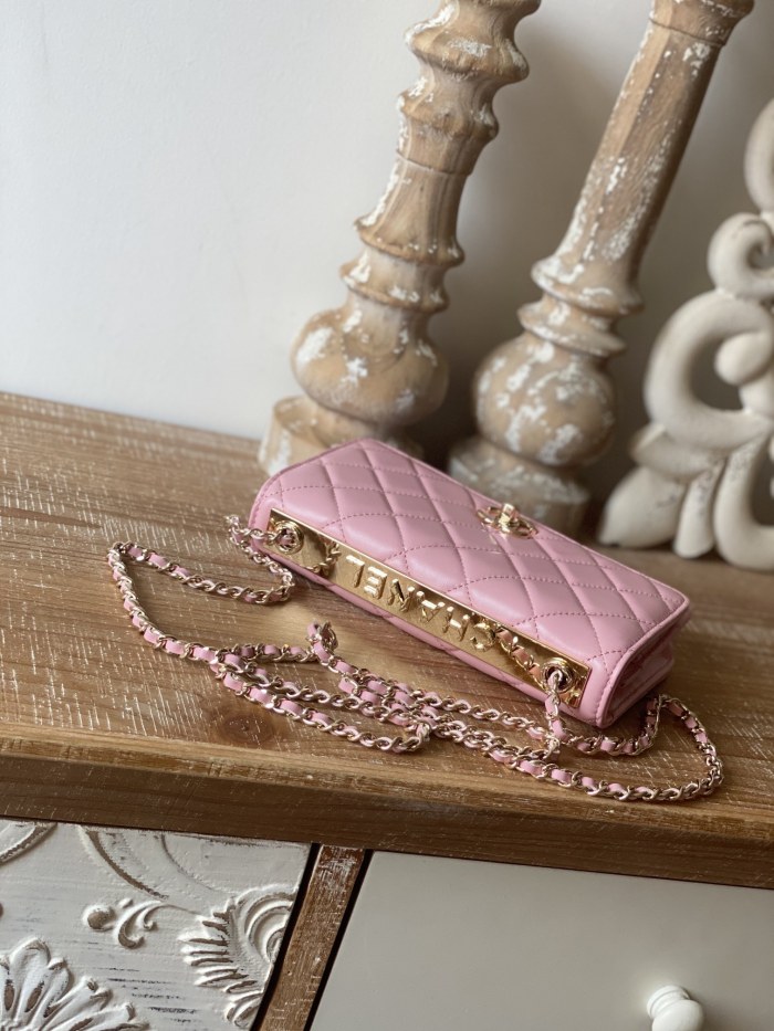 Handbag  Chanel 88632  size  19 cm