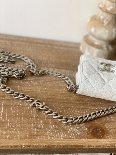  Handbag  Chanel  81198  size  8.5×9.7×6 cm