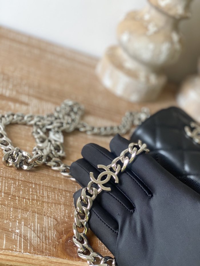  Handbag  Chanel  81198  8.5×9.7×6 cm