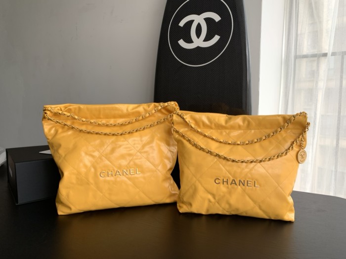  Handbag Chanel  size  39cmx42cmx8 cm