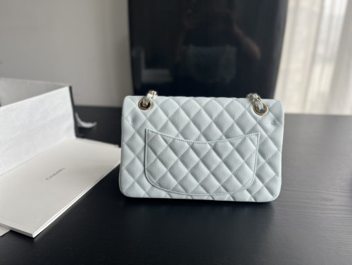 Handbag Chanel  size  23 cm