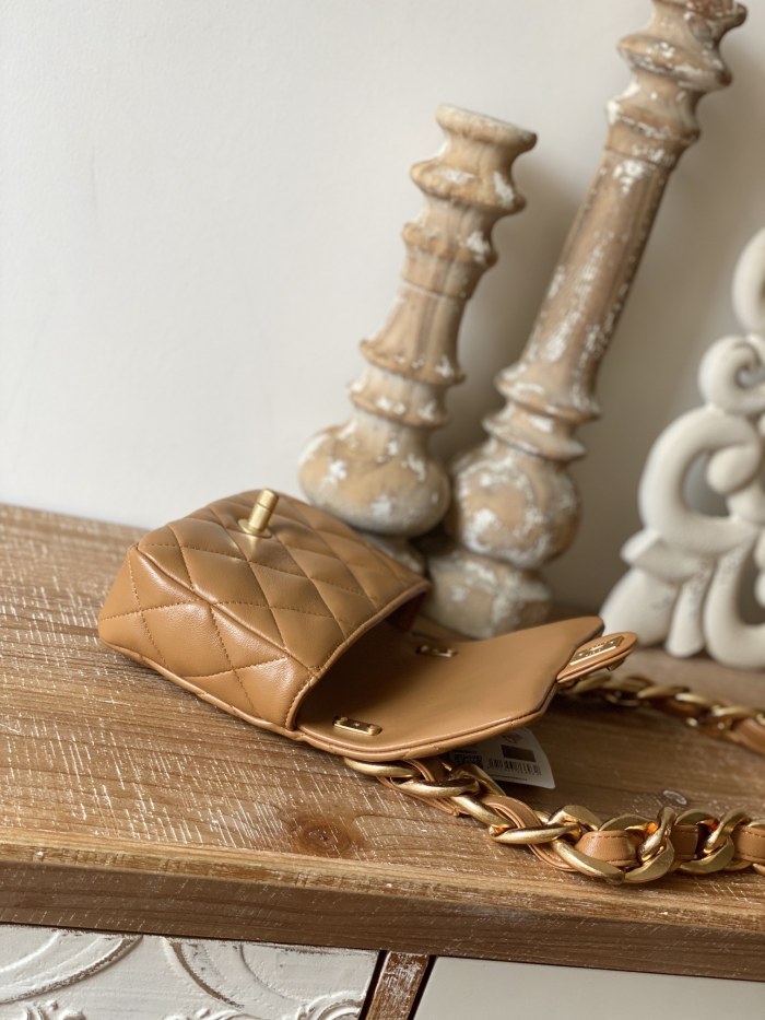  Handbag Chanel 3213  size  13*17*6  cm