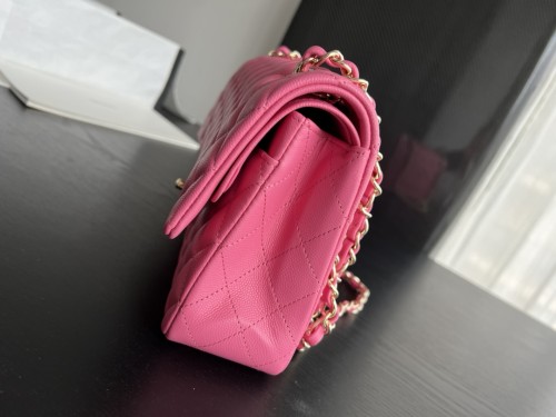  Handbag   Chanel   size  25  cm