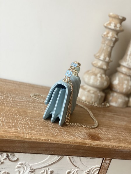  Handbag   Chanel  81197  size  9.5×13×6 cm