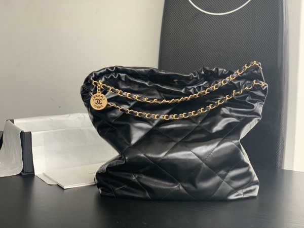  Handbag Chanel  size  48cmx45cmx10 cm